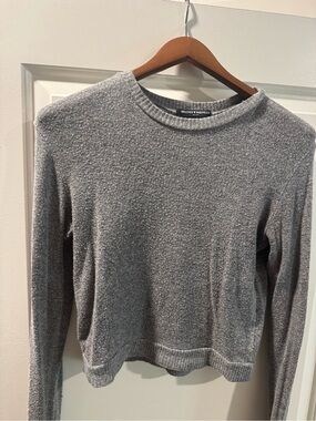 Brandy Melville Heather Gray Textured Crewneck Sweater